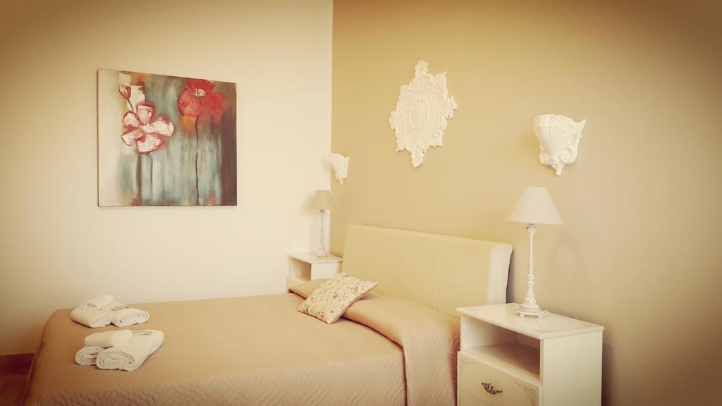 マリネッラ Demetra Malophoros Bed & Breakfast エクステリア 写真