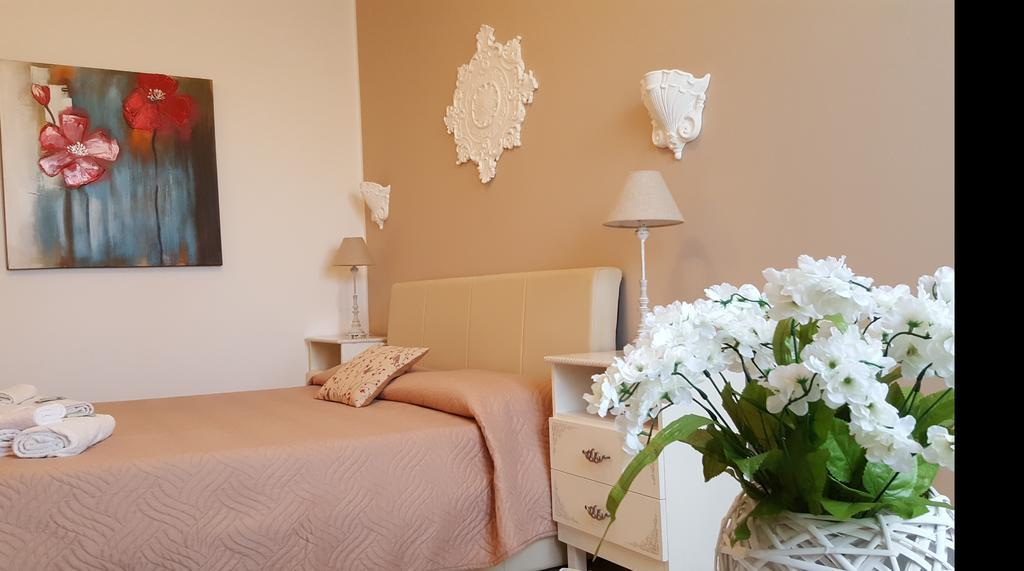 マリネッラ Demetra Malophoros Bed & Breakfast エクステリア 写真