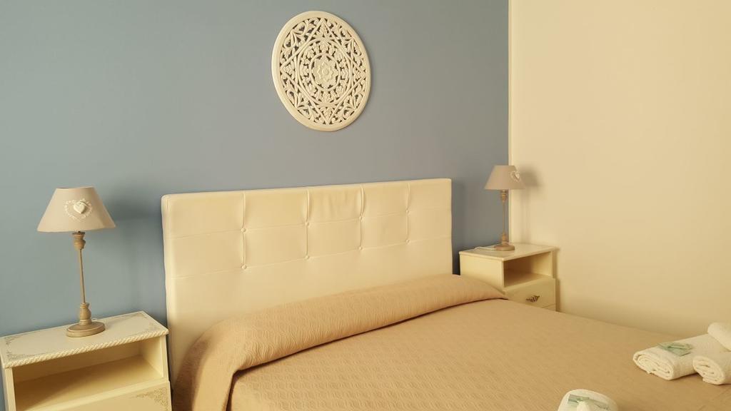 マリネッラ Demetra Malophoros Bed & Breakfast エクステリア 写真